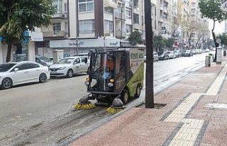 Büyükşehir Belediyesi ekipleri, sokağa çıkma...