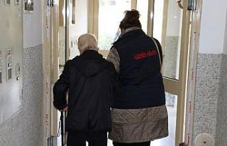 Büyükşehir verdiği hizmetler ile yaşlı ve engelli...