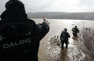 Çanakkale’de baraj sularına kapılan araç ve...