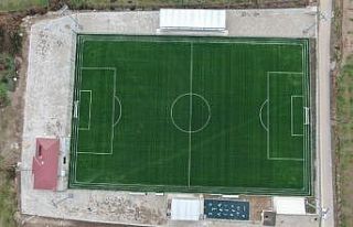 Çilimli futbol sahası tamamlandı