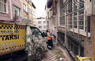 Çöp diye aldıkları poşetten çıkanlar hayrete...