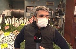 Cumhurbaşkanı Erdoğan balık aldı, esnafla sohbet...