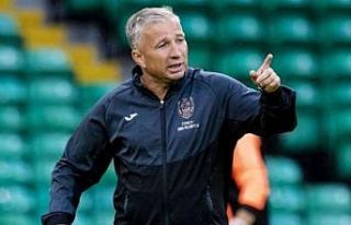 Dan Petrescu Pazar günü geliyor