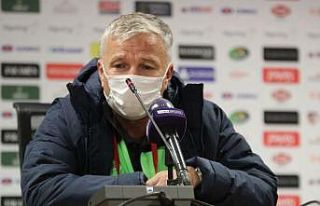 Dan Petrescu: "Savaştık, sahaya karakter koyduk...