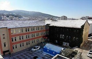 Doğanın mantoladığı yemyeşil kurum