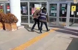 Dolandıracaklarını internetten bulan 28 suç kayıtlı...