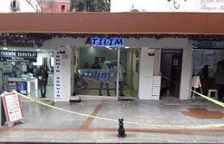 Döviz bürosunu soymaya çalışan silahlı kişi...