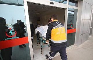 Dumandan etkilenen yaşlı kadının yardımına bu...