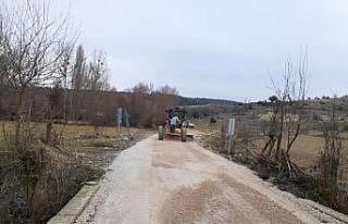 Dumlupınar’da mezarlık yolu tamam