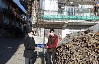 Dursunbey’de EBA eğitimine destek için tablet...