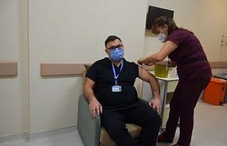 Düzce Üniversitesi Hastanesi’nde sağlık çalışanlarına...