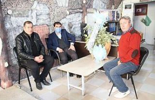 Eğitim Bir-Sen Oltu Temsilcisi gazetecileri unutmadı