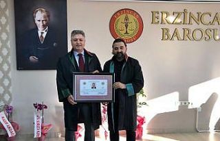Eğitimci Akdağ, avukat oldu