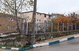 Ekmek tandırına düşüp yanan kadının kolu kesildi
