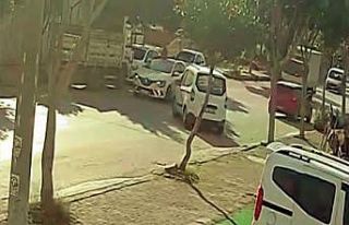 El freni çekilmeyen araç trafiği birbirine kattı