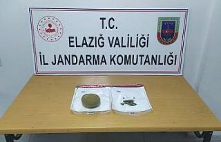 Elazığ’da 2 şüpheli yarım kilo toz esrarla...