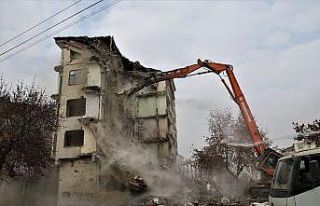 Elazığ’da 5.3’lük depremde ikinci kez hasar...