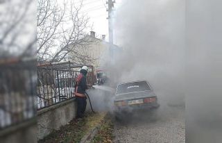 Elazığ’da araç yangını