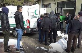 Elektrik akımına kapılarak ölen kişinin cenazesi...