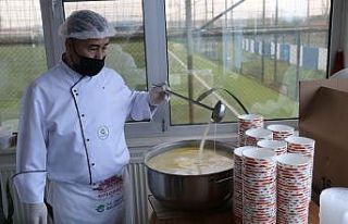 Ergene’de yüzlerce sofraya sıcak yemek