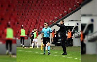 Ertuğrul Sağlam: “8-9 takım şampiyonluk için...