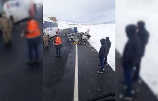 Erzurum’da feci kaza: Anne ve çocuğu hayatını...