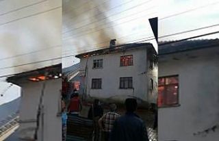 Ev yangınında mutfak tüpü bomba gibi patladı