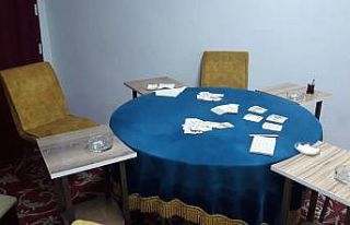 Evi kumarhaneye çevirmişler