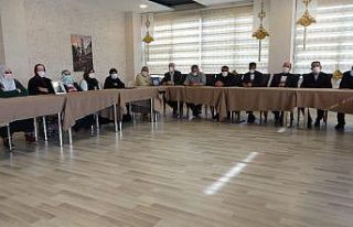 Evlat nöbeti kısıtlamaya rağmen devam ediyor