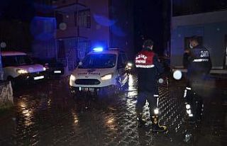 Ezine Belediyesi yağmuru hazırlıklı karşıladı