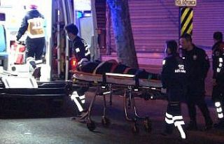 Fatih’te aşırı hız nedeniyle kontrolü kaybeden...