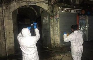 Fatih’te bir handa çıkan yangında han bekçisi...