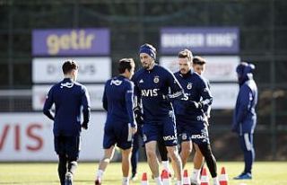Fenerbahçe’de Atakaş Hatayspor maçı hazırlıkları...