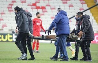 Fenerbahçe’de Tisserand sakatlandı!