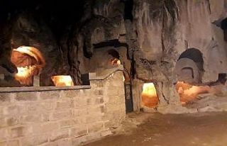 Frigya’daki 3000 bin yıllık tarihi mağaraları...