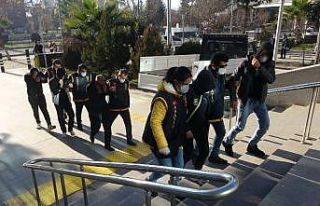 Fuhuş operasyonunda 6 şahıs tutuklandı
