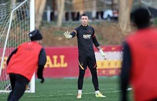 Galatasaray’da Muslera ve Feghouli, takımla birlikte...