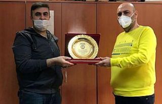 GAÜN Öğretim Üyesi Doç. Dr. Yunus Emre Tansü’ye...