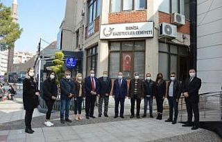 Gazetecilerin günlerini kutladılar