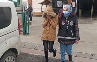 Girdiği evden 200 bin TL’lik ziynet eşyası çalan...