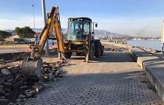 Gölcük Kavaklı Sahil Caddesinde çalışmalar sürüyor