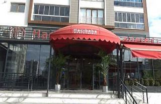 Hacıbaba Pastaneleri, kısıtlamada evlere servisle...