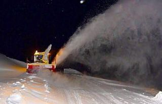 Hakkari’den dolayı kapanan yollar açılıyor