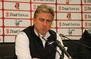Hamza Hamzaoğlu: "Futbolda bazen kazandık derken,...