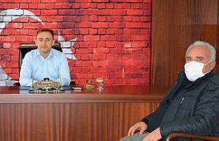 Hayırsever işadamından sosyal fırına un desteği