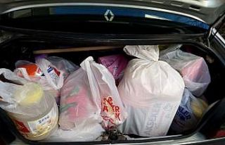 Hayırseverlerden aldığı yardımları ihtiyaç...