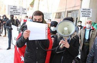 HDP il binası önünde ’Evlat Nöbeti’ ikinci...