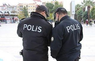 Hırsızlık suçundan 25 yıl hapis cezası bulunan...