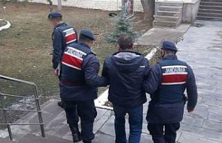 Hırsızlık suçundan 3 yıl 4 ay hapis cezası ile...