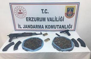 Husumetli ailelere silah satmaya çalışan şahıs...